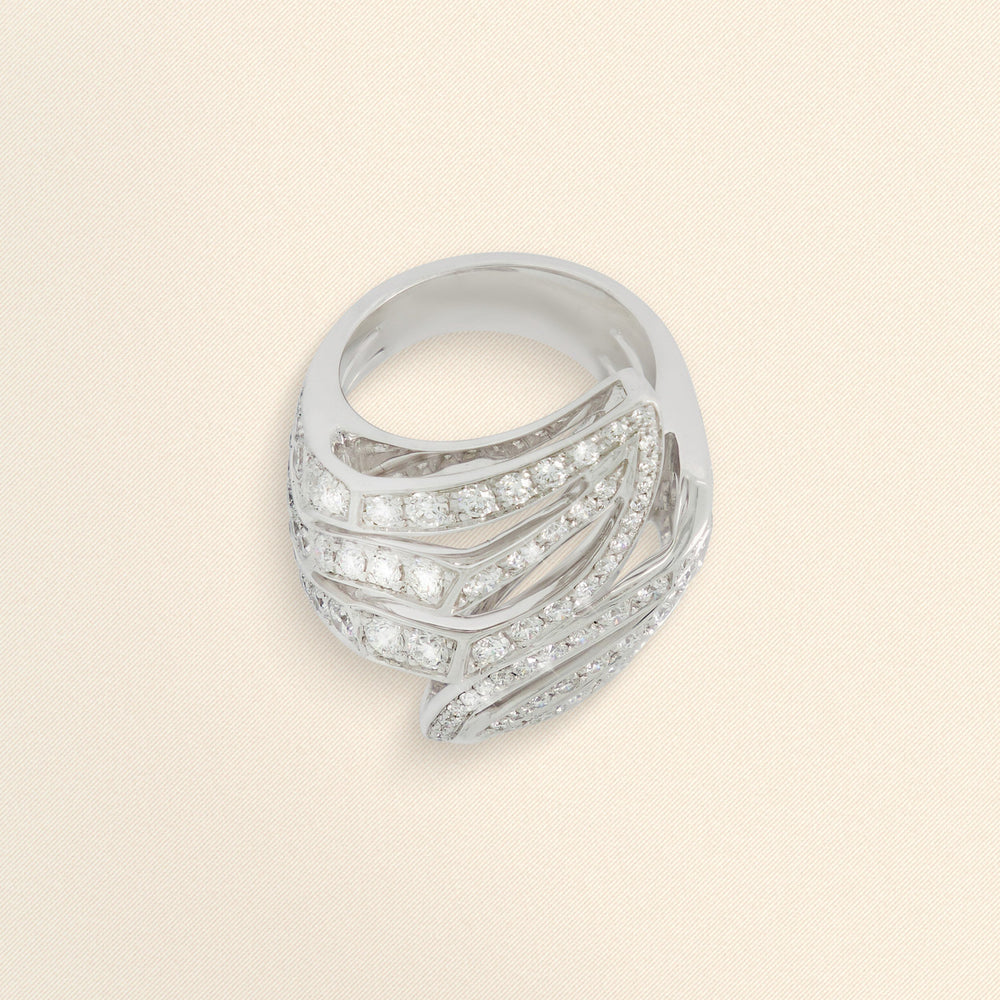 Eclat de Lys Ring