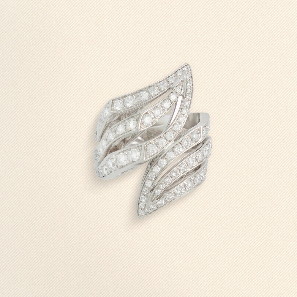 Eclat de Lys Ring