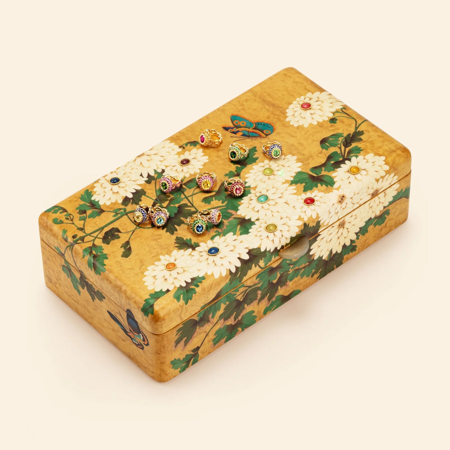 BOX No.1：A Queen’s Spring（女王の春）