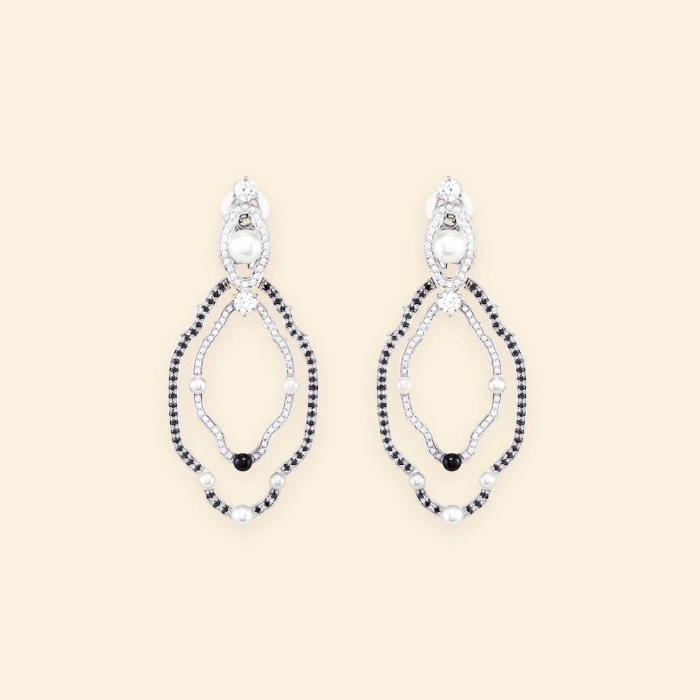 マードレペルラ イゾラベラ イヤリングS ブラック＆ホワイト