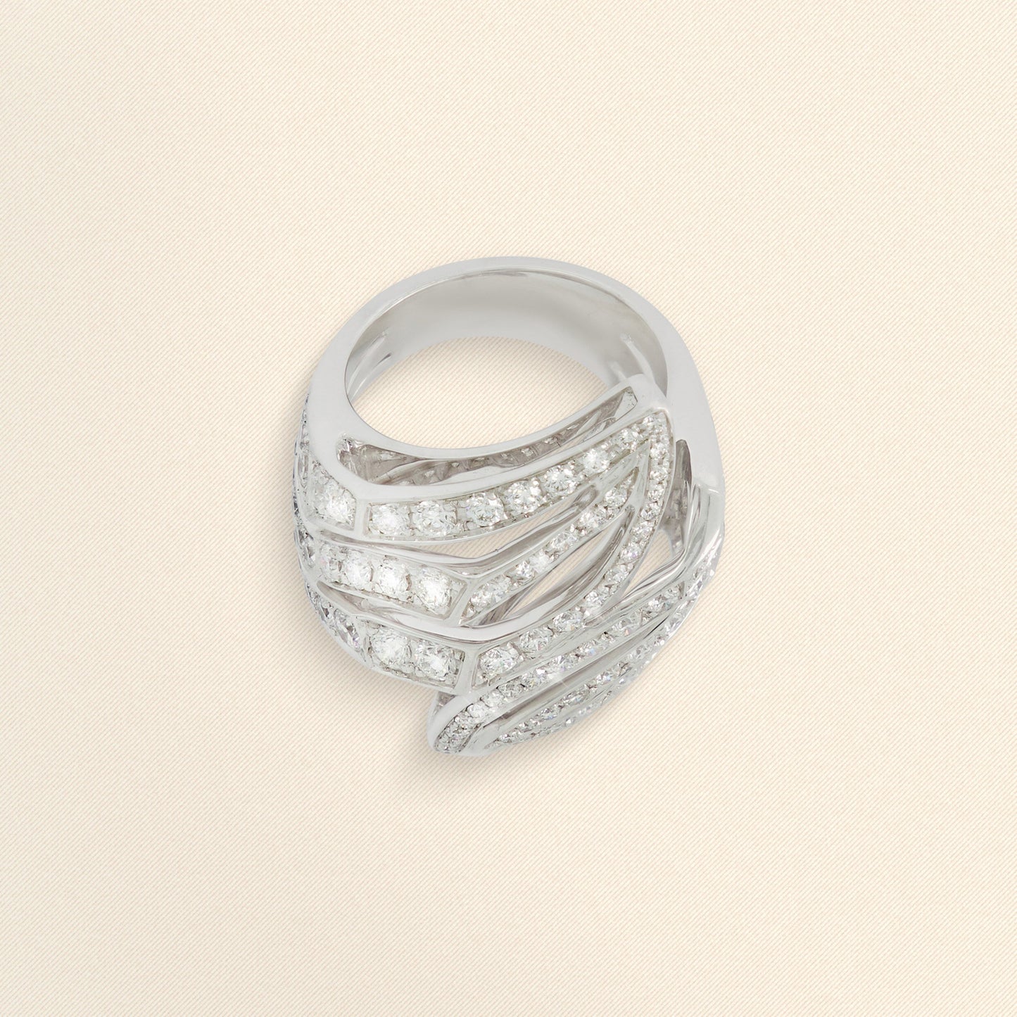 Eclat de Lys Ring